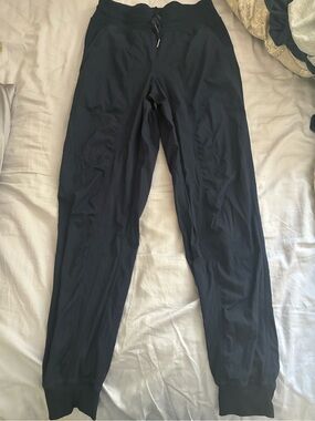 Lululemon Women’s Navy Jogger Pants